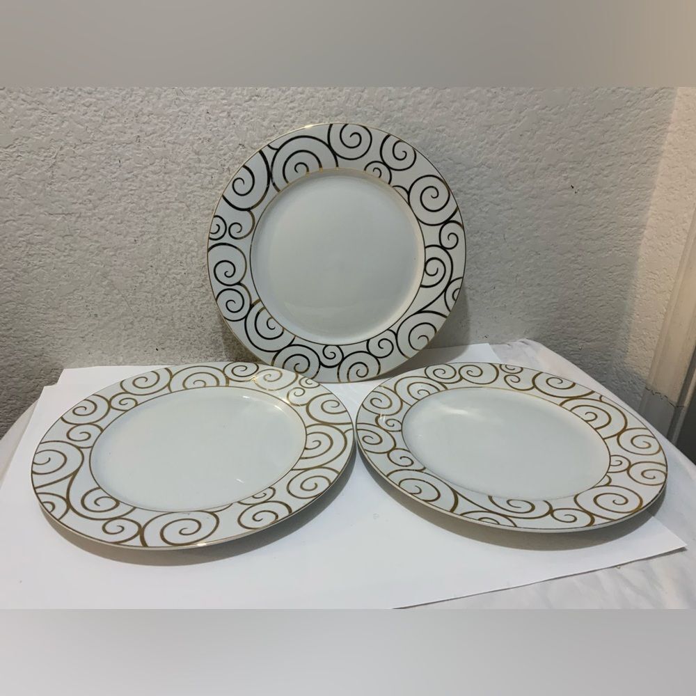 Pier One Imports Gold Swirl Dinner Plates (3) Christmas Holiday